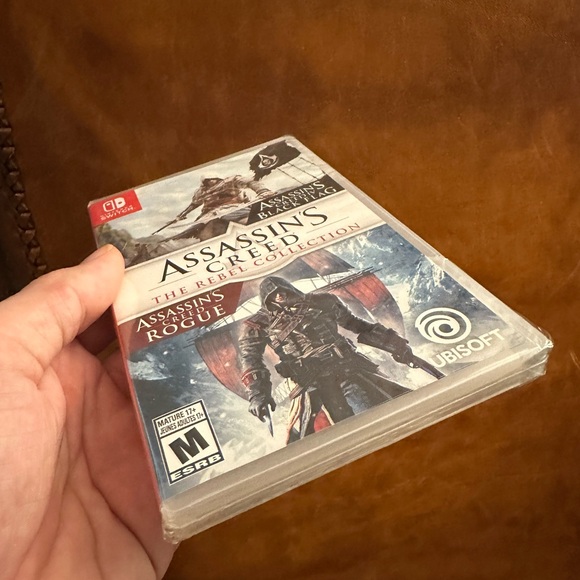 Rare Mario edition Nintendo switch bundle - Picture 5 of 9